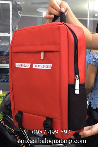 Thiết kế balo học sinh quà tặng