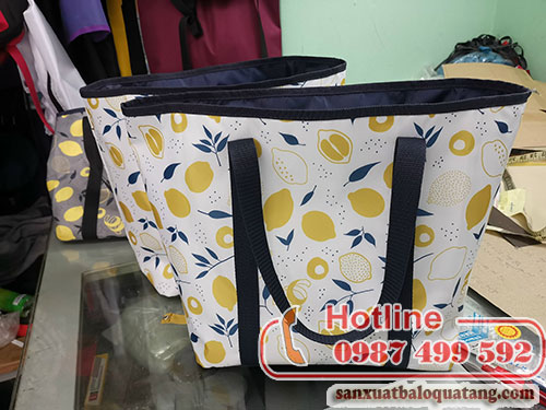 Lemon-Pattern-Cooling-Bag
