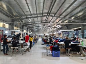 Nhà máy sản xuất balo túi xách xuất khẩu Hoàng Ngân
